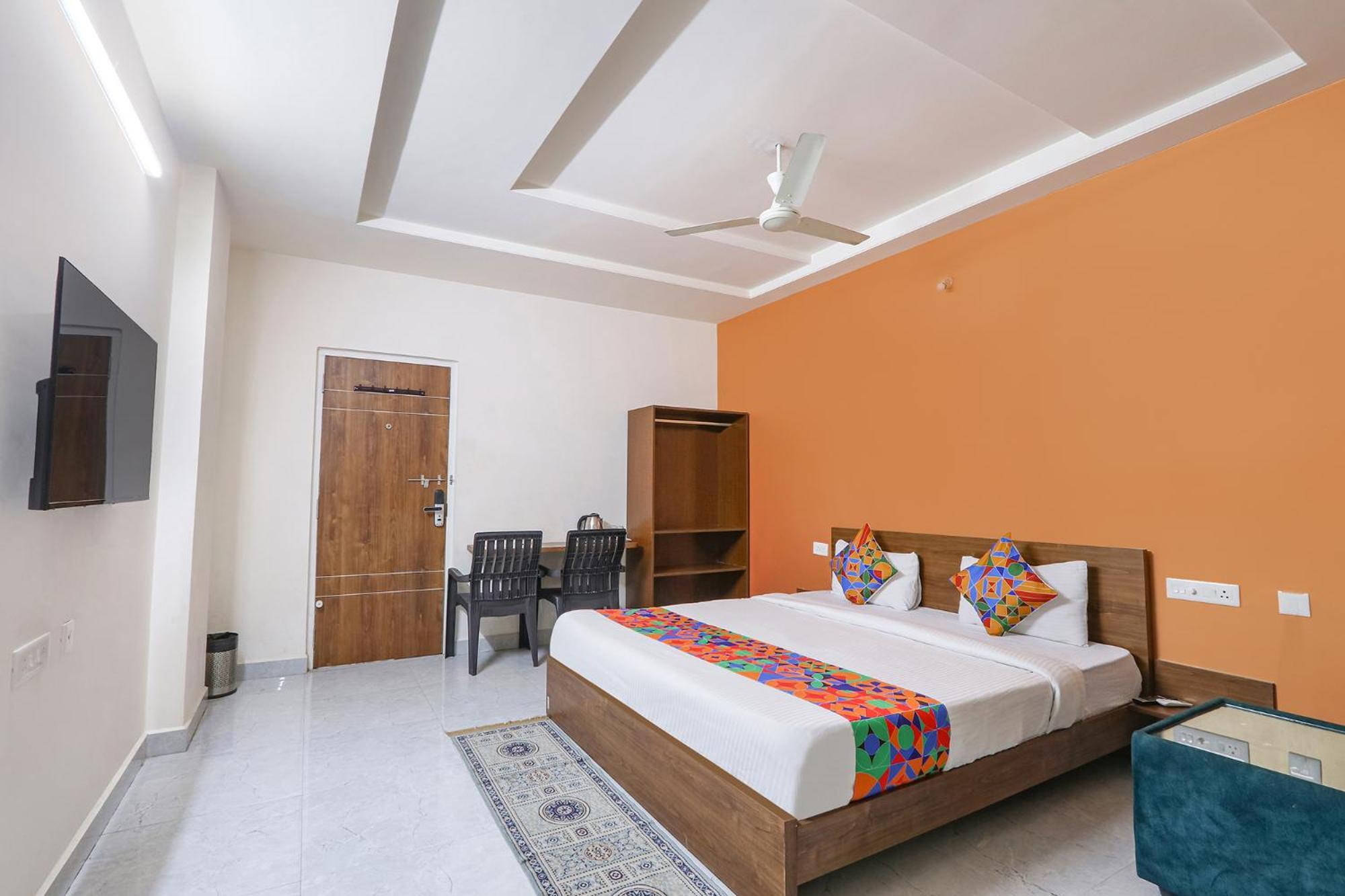 Fabhotel Golden Hitech - Nr Hitech City Хайдарабад Экстерьер фото